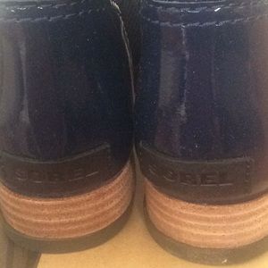 sorel navy boots